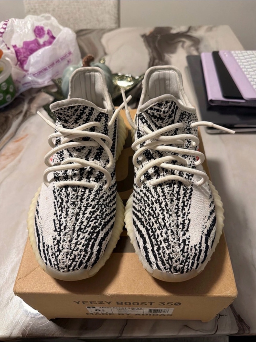 Yeezy Boost 350 V2 Zebra